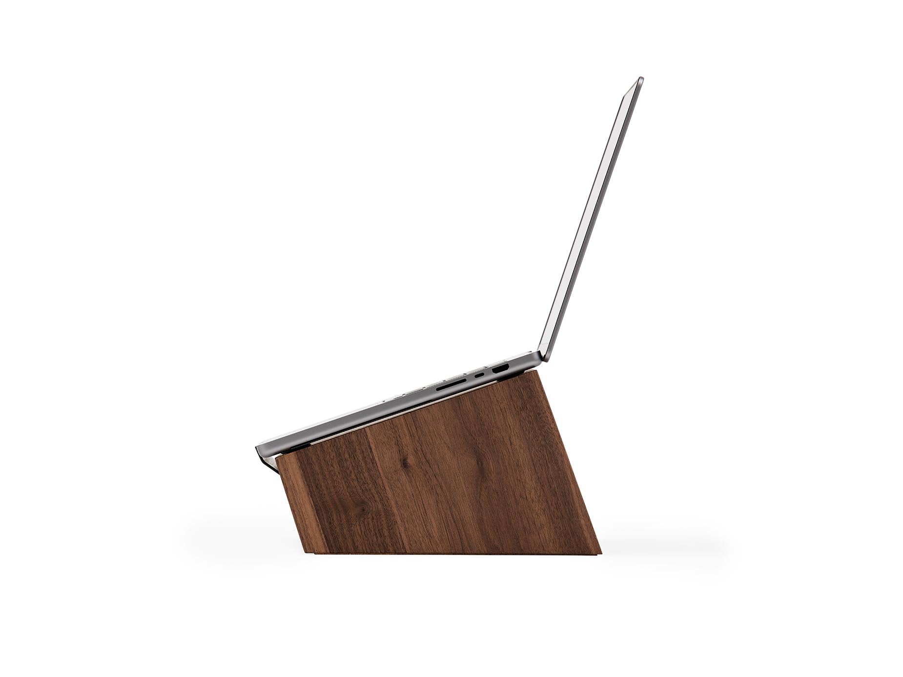 Oakywood Laptop Stand - Fatto a mano - Supporto in legno naturale, Made in EU - Compatibile con MacBook e laptop da 15-16" - Supporto per laptop - 50x25x15cm - Noce