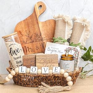 Wedding Gifts for Couples 2025,Bride Shower Gifts,Anniversary Engagement Gift,Mr and Mrs Cutting Board Basket Set