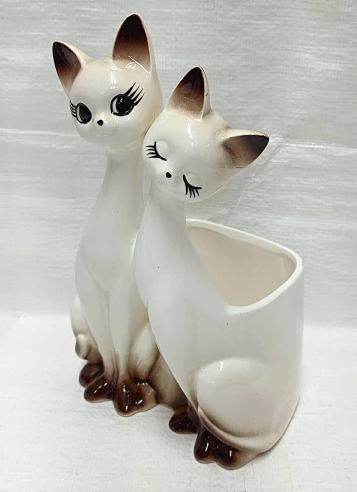 ルータ・インドラシューテ作　中皿　陶器　猫 ルータ・インドラシューテ作 中皿 陶器 猫