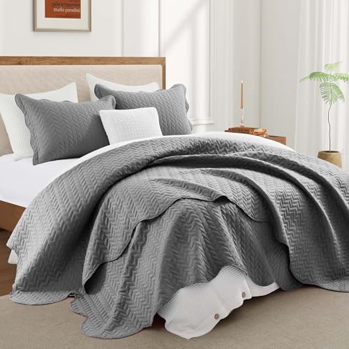 IR Imperial Rooms Queen Quilt Bedding Set Size (90" x 96") + 2 Pillow Shams (20" x 26"+ 2") - 3 Pcs All Season Lightweight Reversible Microfiber Coverlet Embossed Quilt Bedspread (Grey)
