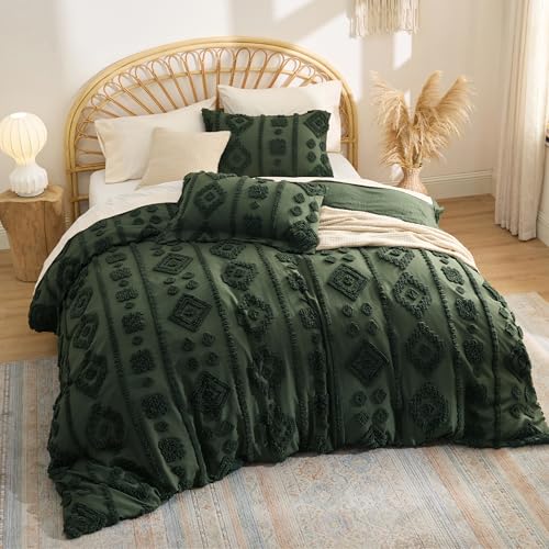 Image of Bedsure Boho Tufted Green Comforter King Size, GentleSoft 3 Pieces Boho Farmhouse-Style Decor Bedding, Exquisite Bedding for All Seasons, 1 Bed Comforter, 2 Pillow Shams, 104x90 Inches
