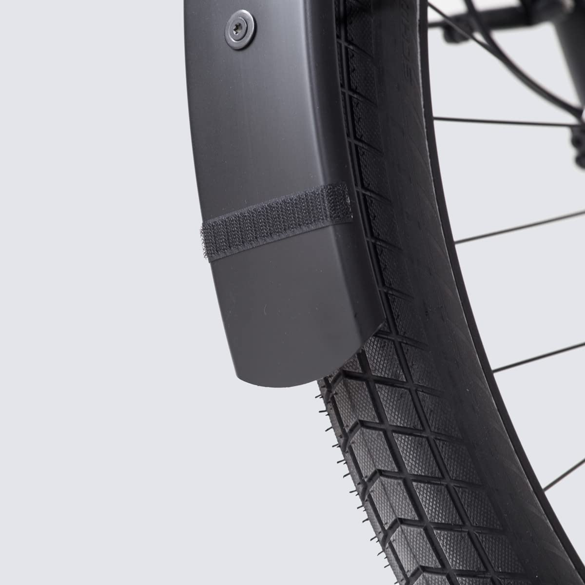 Fahrer Berlin Unisex – klapki natryskowe Latz-E dla dorosłych, czarne, 90 mm