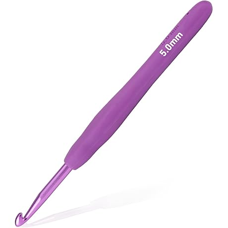 5mm Clover Crochet Hook: Precision Crafting for Smooth Crochet Projects