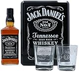 Jack Daniel's die Markenikone mit Kultstatus, wird bereits seit 1866 in Amerikas ältester eingetragener Destillerie hergestellt. Genossen wird Jack Daniel's pur, on the rocks oder im Mix.