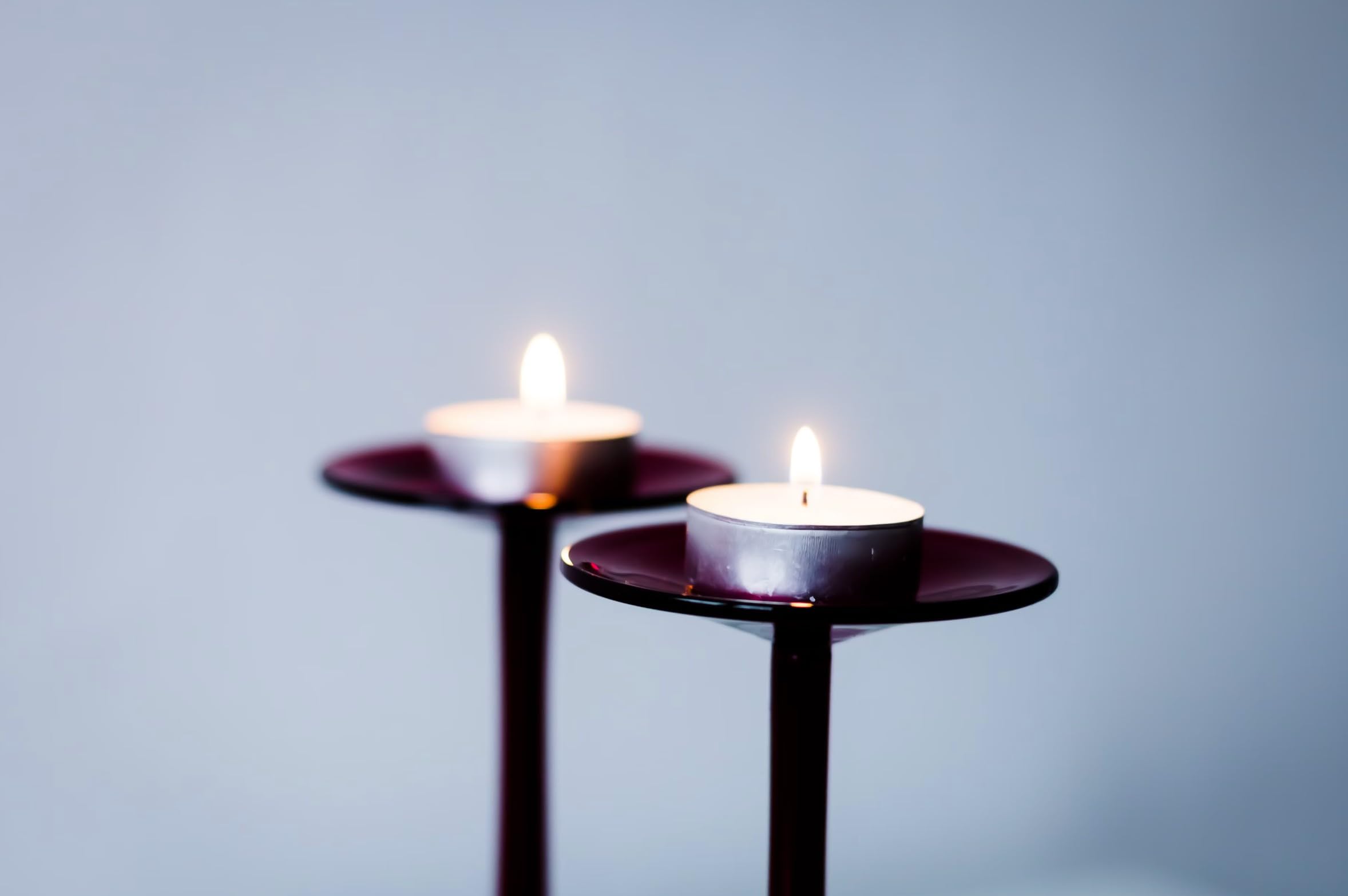 Confezione da 120 Candele Alla Citronella Naturale Cera 100% vegetale Durata 4 ore lumini in tazza di alluminio senza plastic senza paraffina e olio di palma (120 Candeline alla citronella)