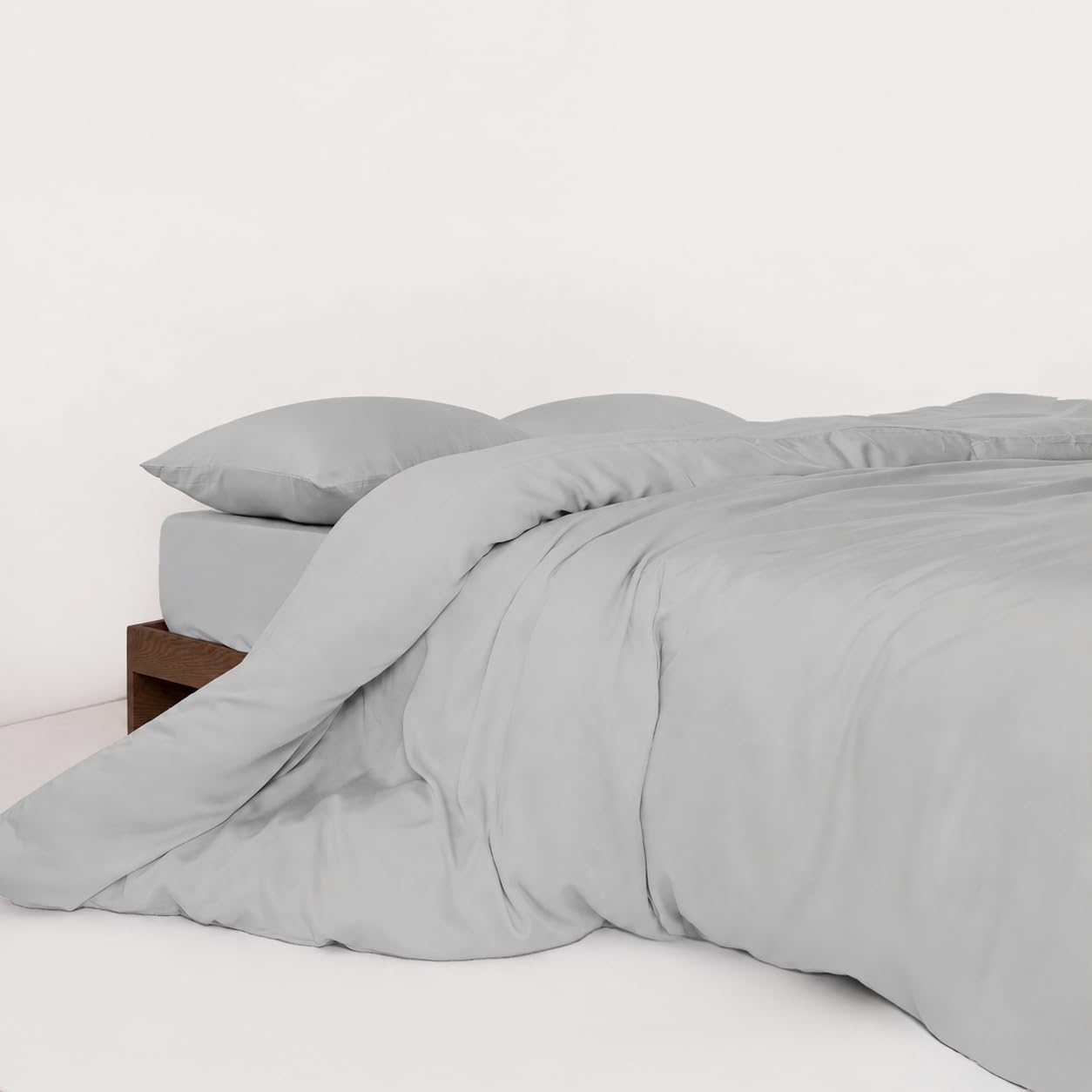 HM'S HOME'SECRET Roomers Bed Linen – Juego de Sábanas 100% Bambú Natural, 300 Hilos, Tacto Seda, Certificación Oeko-Tex 8 Tamaños (Gris Claro, Cama 135cm + 1 Funda Almohada)