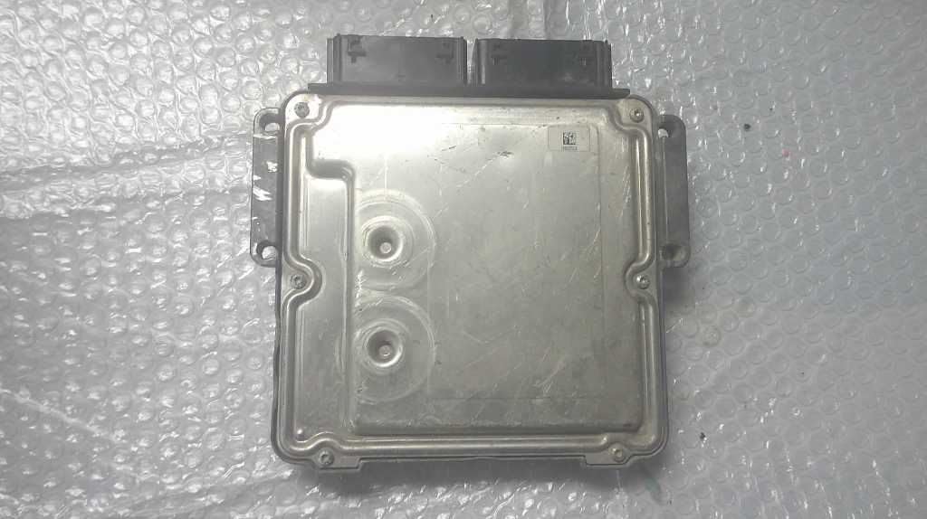 Engine ECM Control Module 2.5L Fits 16 Compatible with Ford Escape GJ5A-12A650-VB GJ5A12A650VB