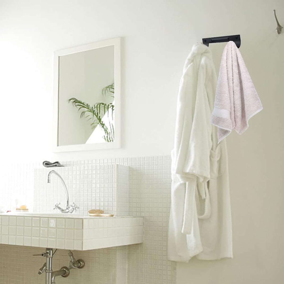 Percha para Tabla de Planchar Gancho para Tabla de Planchar Percha para Tabla de Planchar con Tornillos para Toallas Cepillos de Limpieza Chaquetas Baños Dormitorios