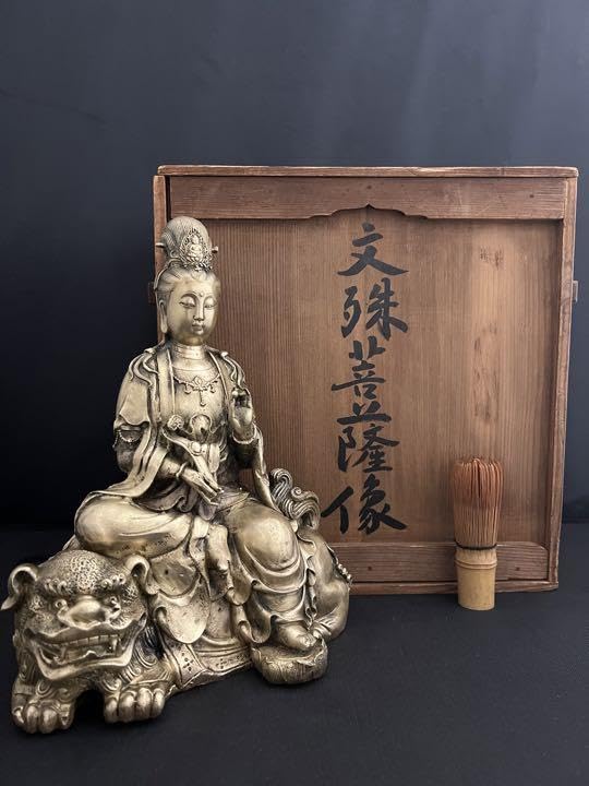 文殊菩薩　銅製　箱付　仏像 彫刻 置物 開運 風水 骨董 古美術 アンティーク Amazon｜文殊菩薩 銅製 箱付 仏像 彫刻 置物 開運 風水 骨董 古