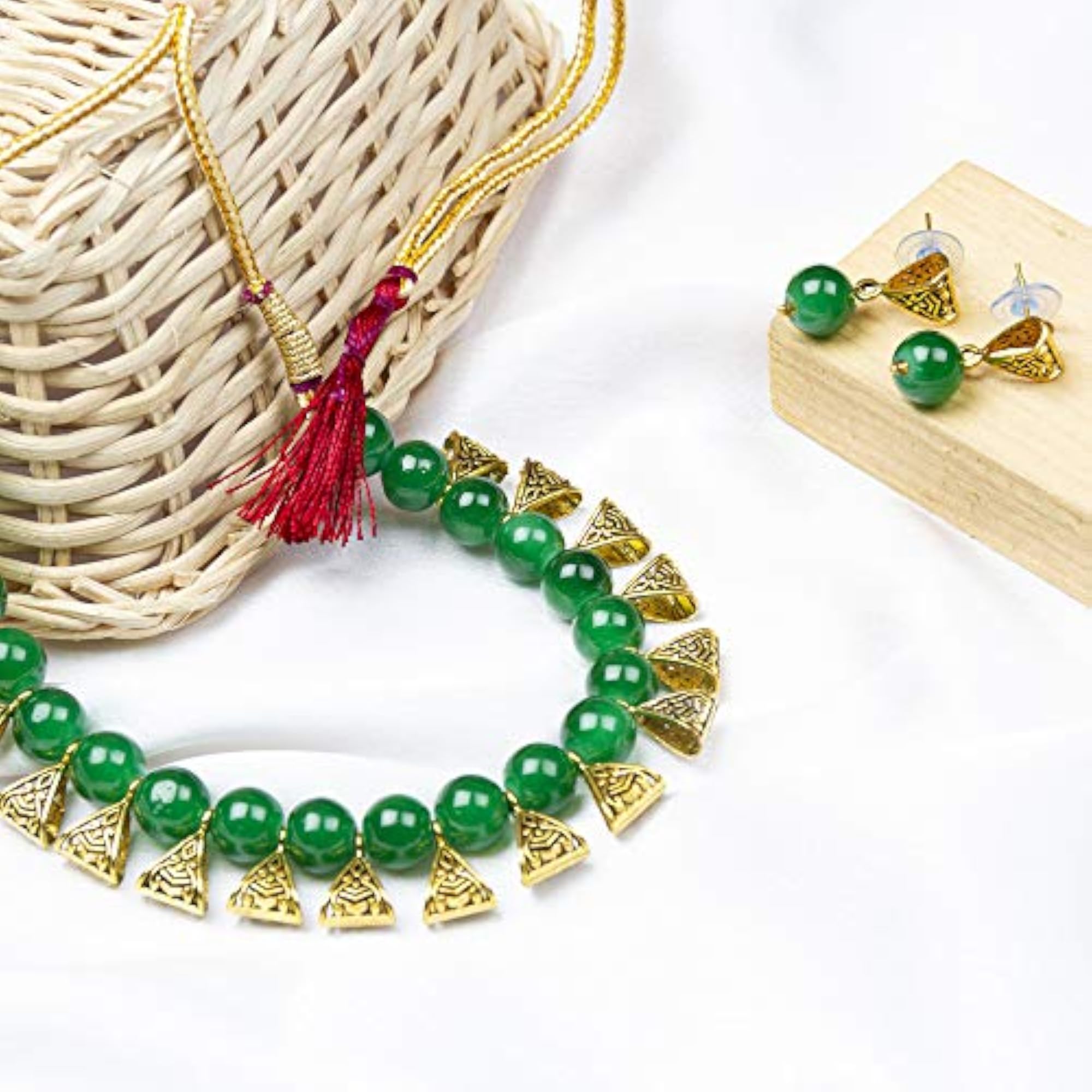 Beaded Mesmerizing Necklace Set