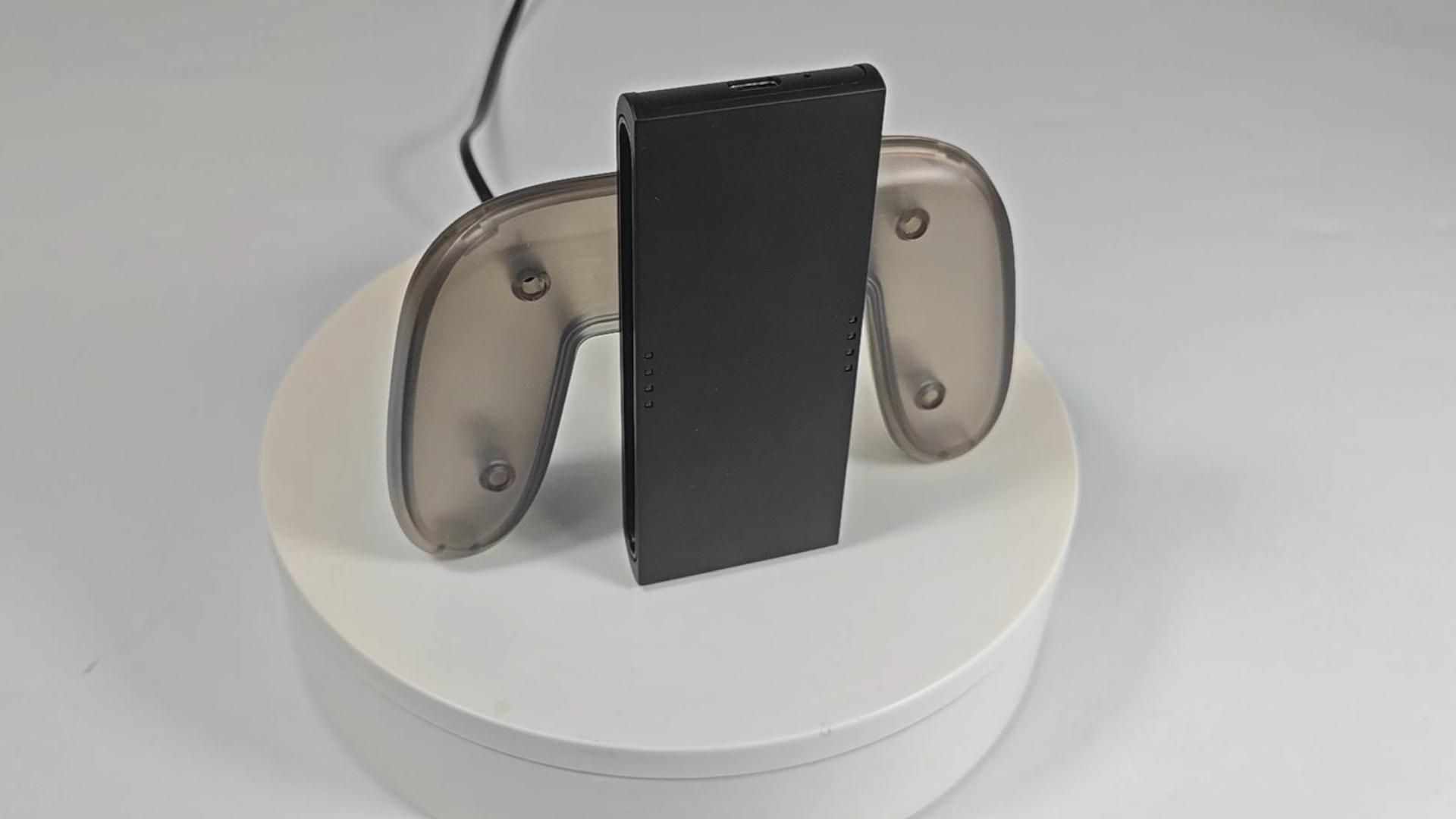 Amazon.co.jp: Switch 2 Joycon対応 充電グリップ クリアデザイン 人間