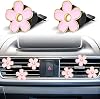 Clips de flor margarita para ventilación de auto Frienda, rosa, 3/3.3 cm | Accesorios lindos y estéticos para tablero, clip para ventilaciones de AC, decoración floral para estilo interior de vehículo 8