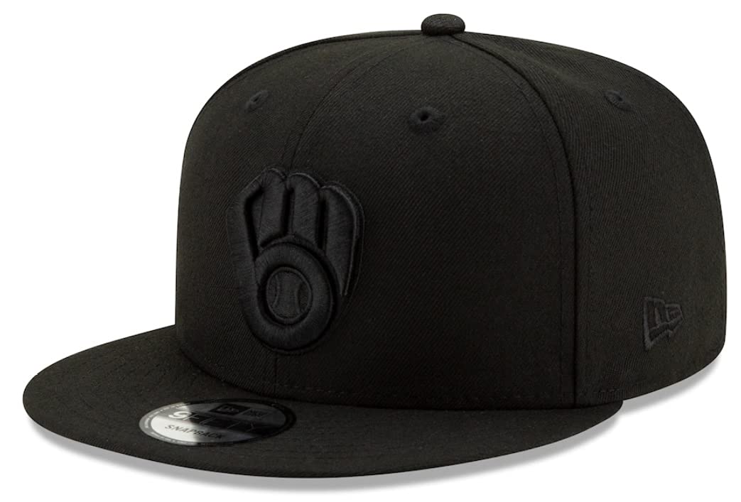 New Era Milwaukee Brewers Glove Black on Black 9FIFTY Snapback Adjustable Hat - Black