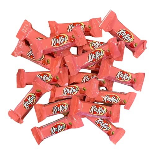 KitKat Strawberry Creme Miniatures, Individually Wrapped Pink Minis, Bulk, Delicious Strawberry Flavor! Great for Valentine's Day, Candy Bowls & Buffets, Movie & Game Nights, Snacks & More! (Strawberry Creme KitKat, 1 Lb.)