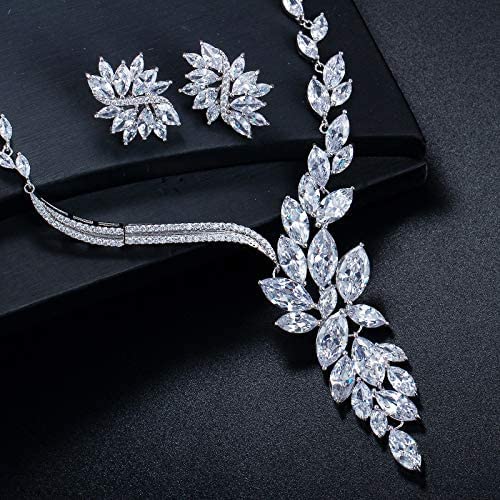 Conjuntos de joyas para novias con collar de zirconia cúbica pavimentada y flores 2