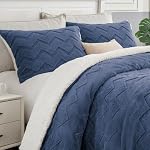 BEDELITE Fluffy Queen Comforter Set - Super Soft Sherpa Navy Blue Comforter for Queen Size Bed, Luxury Warm Bedding Set for Winter, Fuzzy Bed Set 3 Pieces (1 Comforter, 2 Pillowcases)