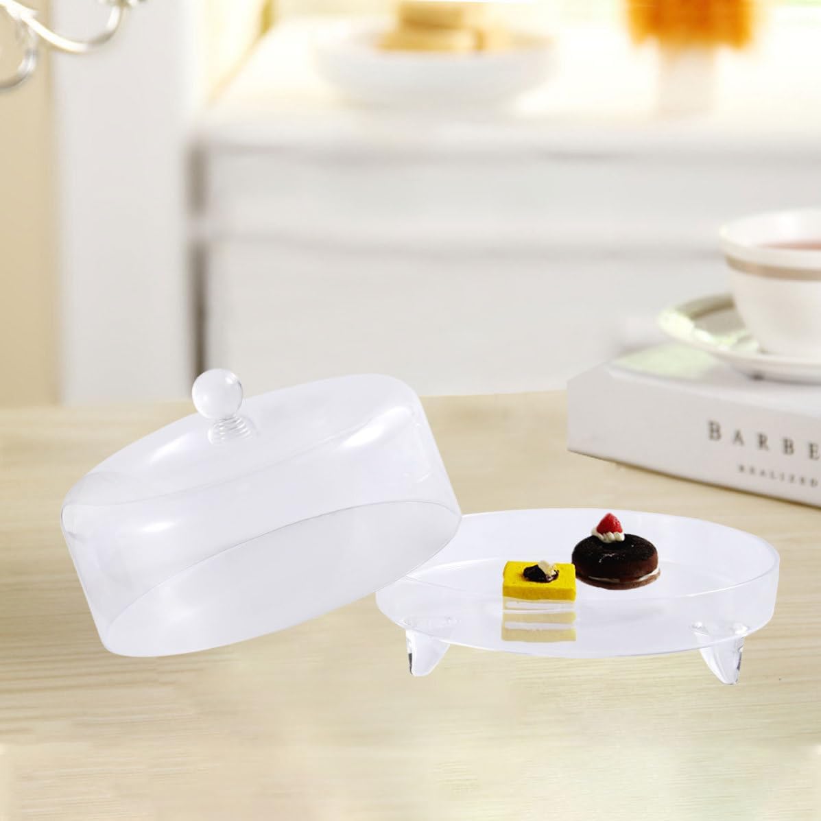 Arched Acrylic Food Cover for Cake and Salad, Dome Cover Keeps Food Fresh, Easy to Carry, for Baking and Backyard Kitchen Use