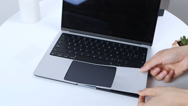 Amazon.co.jp: IMMOENUC MacBook Air 13.6インチ A2681 M2チップ（2022