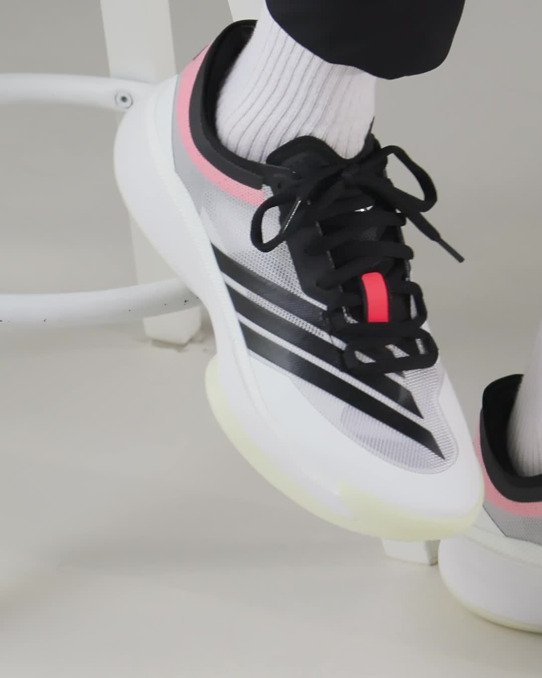 Amazon | アディダス バスケットボールシューズ アディゼロ Select 3.0