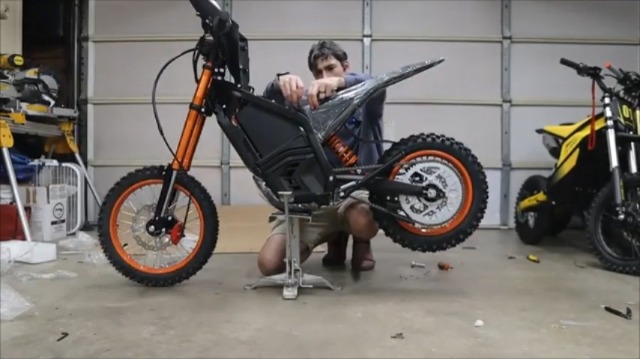 Amazon.com: CEMOTO Electric Dirt Bike for Teens Adults - 3000W 40