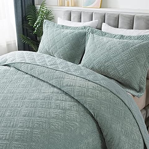 HoneiLife Corduroy Quilt King Size - 3 Pieces Embroidered Quilt Sets Luxurious Bedspreads Warm Coverlets Autumn & Winter Bedding Set All Season Quilts-Mint Green Cover