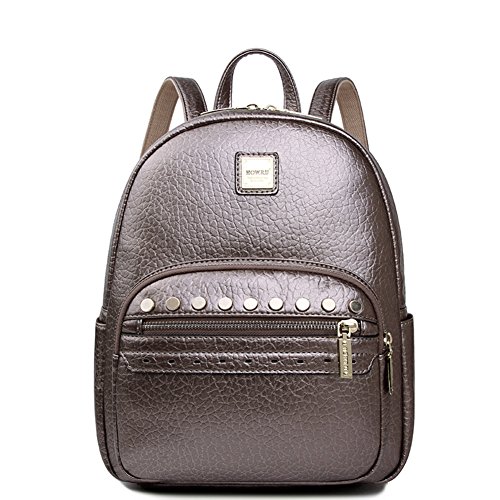 Sac à dos rivets dorés solides pour emporter vos essentiels avec élégance