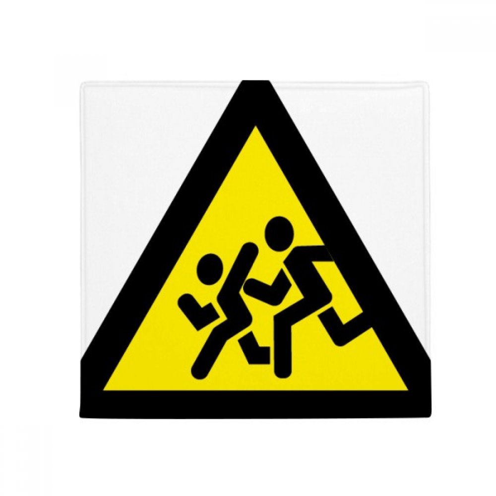Tapis de sol triangle anti-slip jaune noir pour sécuriser votre cuisine