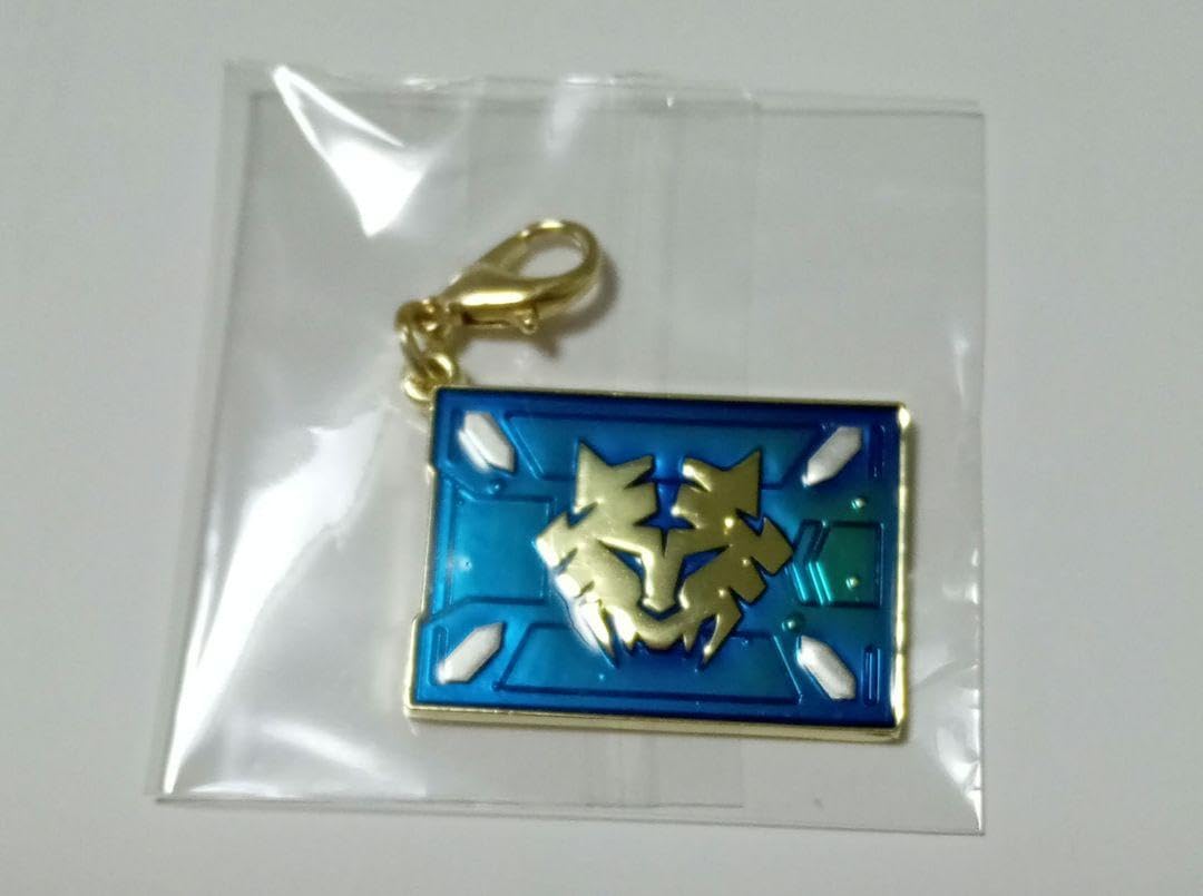 Amazon.co.jp: カードデッキメタルチャームコレクション 龍騎 : おもちゃ