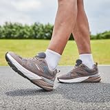FitVille Sneakers Męskie buty do biegania Extra Wide Buty sportowe Antypoślizgowe trampki Oddychające buty do biegania po drodze Jogging chodzenia Szerokie stopy, Brązowy z szarym, 40 EU X-Szerokie