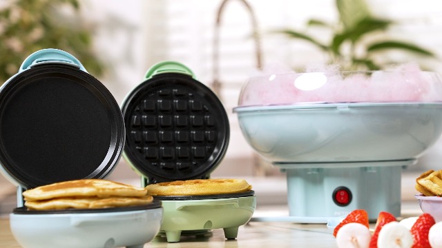 Giles & Posner 3-in-1 Mini Treat Maker - Donuts, Cake Pops & Waffeln Ganz Einfach