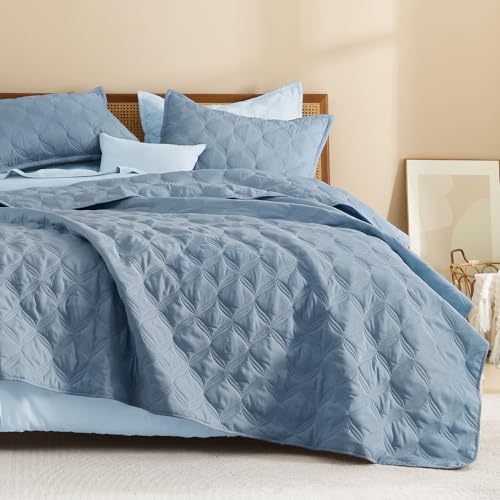 Image of Litanika California King Quilt Bedding Set, Grayish Blue Oversized Lightweight Comforter Bedspreads & Coverlets, Boho Farmhouse Bedding Cover Bed Decor All Season, 3 Pieces (1 Quilt, 2 Pillowcases)