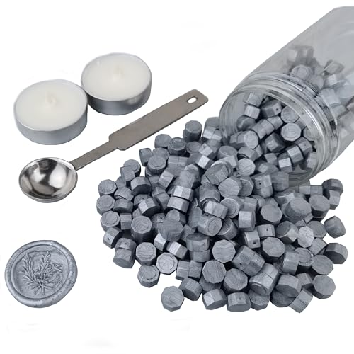 AMTOL Lot de 300 perles de cire à cacheter avec 2 bougies blanches et 1 cuillère à fondre de la cire, idéales pour les invitations de mariage, les enveloppes, les emballages cadeaux(argent)