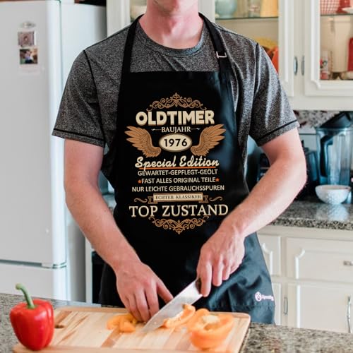 Grillschürze 60 Geburtstag Mann, Küchenschürze als Geschenk zum 60. Geburtstag, Schwarz Kochschürze Wasserdicht mit Spruch: Oldtimer 1966 in Topzustand, Geburtstagsgeschenke für Männer Vater Ehemann