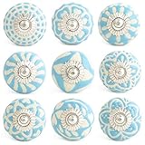 Estos son absolutamente adorables y una gran manera de renovar una pieza de mobiliario existente. Dale un toque decorativo a cajones, armarios, puertas y más con este juego de pomos de cerámica