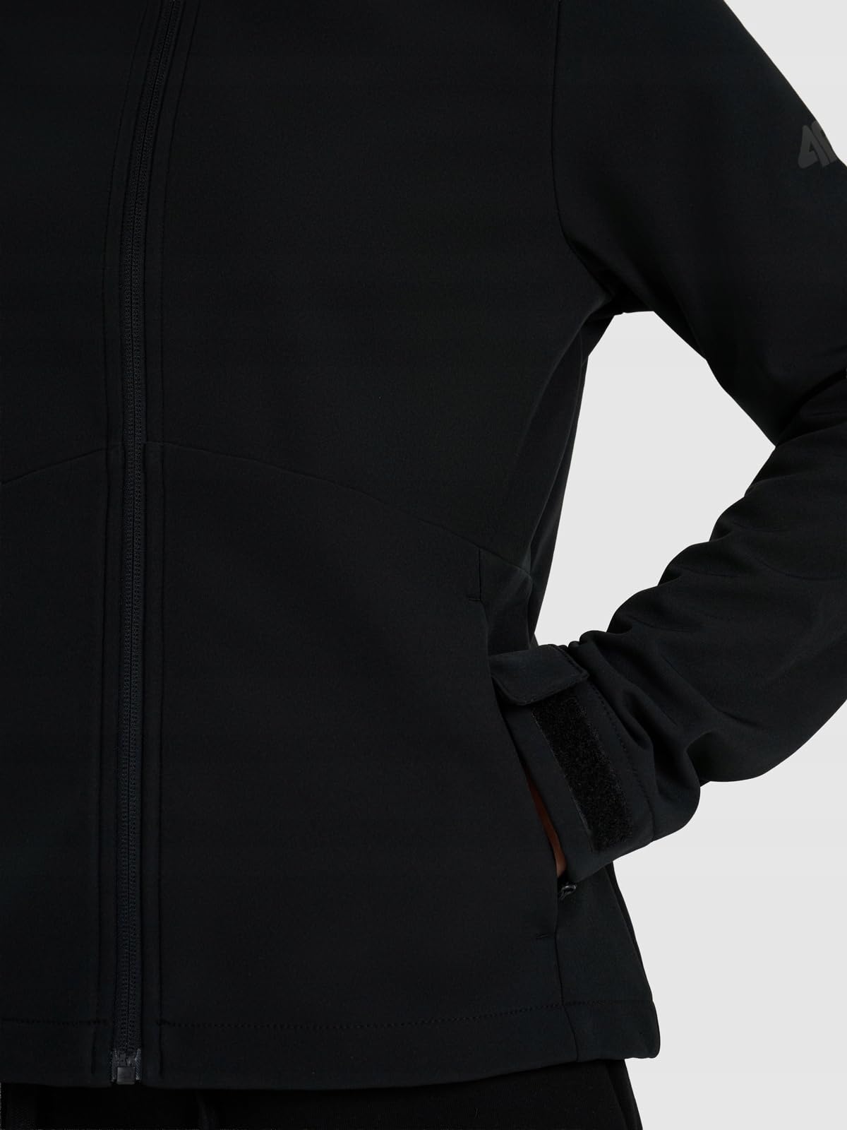 4F Kurtka softshell wiatroodporna membrana 5000 damska