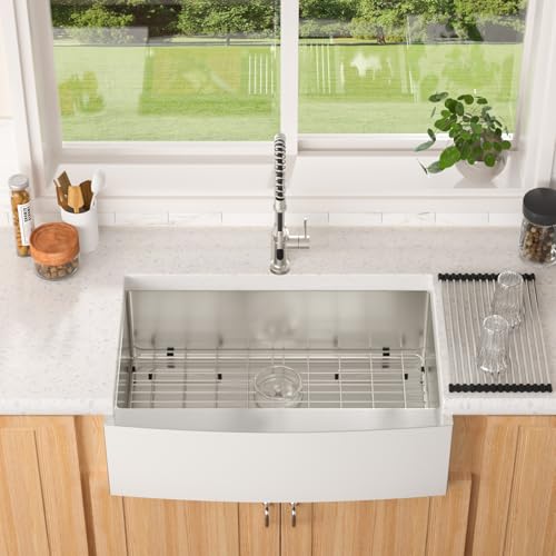 Lordear 30 Inch Farmhouse Kitchen Sink 16 Gauge 30"x21"x10" Stainless Steel Single Bowl Apron Front Undermount Farm Farmer Style Sink by Lordear - Used condition - Image 3