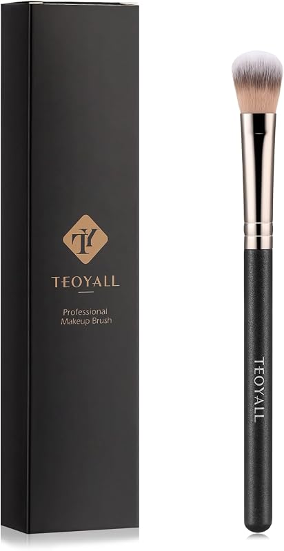 Highlighter Brush, Small Plush Fluflly Under Eye Setting Brush | Sets under eye concealer without creasing. Highlights cheekbones and brow bone precisely. Soft synthetic, no shedding