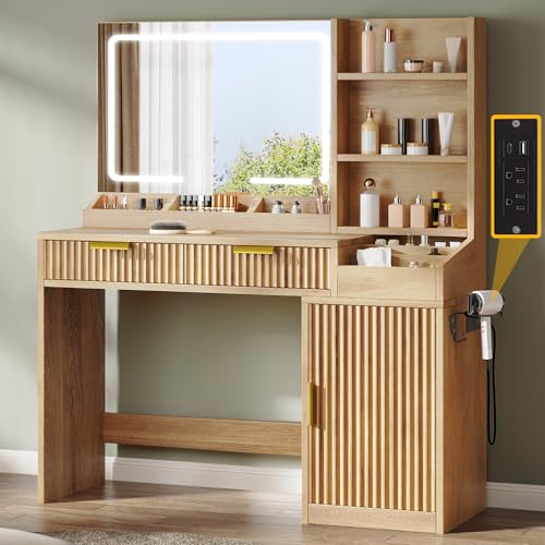 DWVO Fluted Makeup Vanity Desk with Large Mirror and Lights by DWVO - Used condition - US$156.47