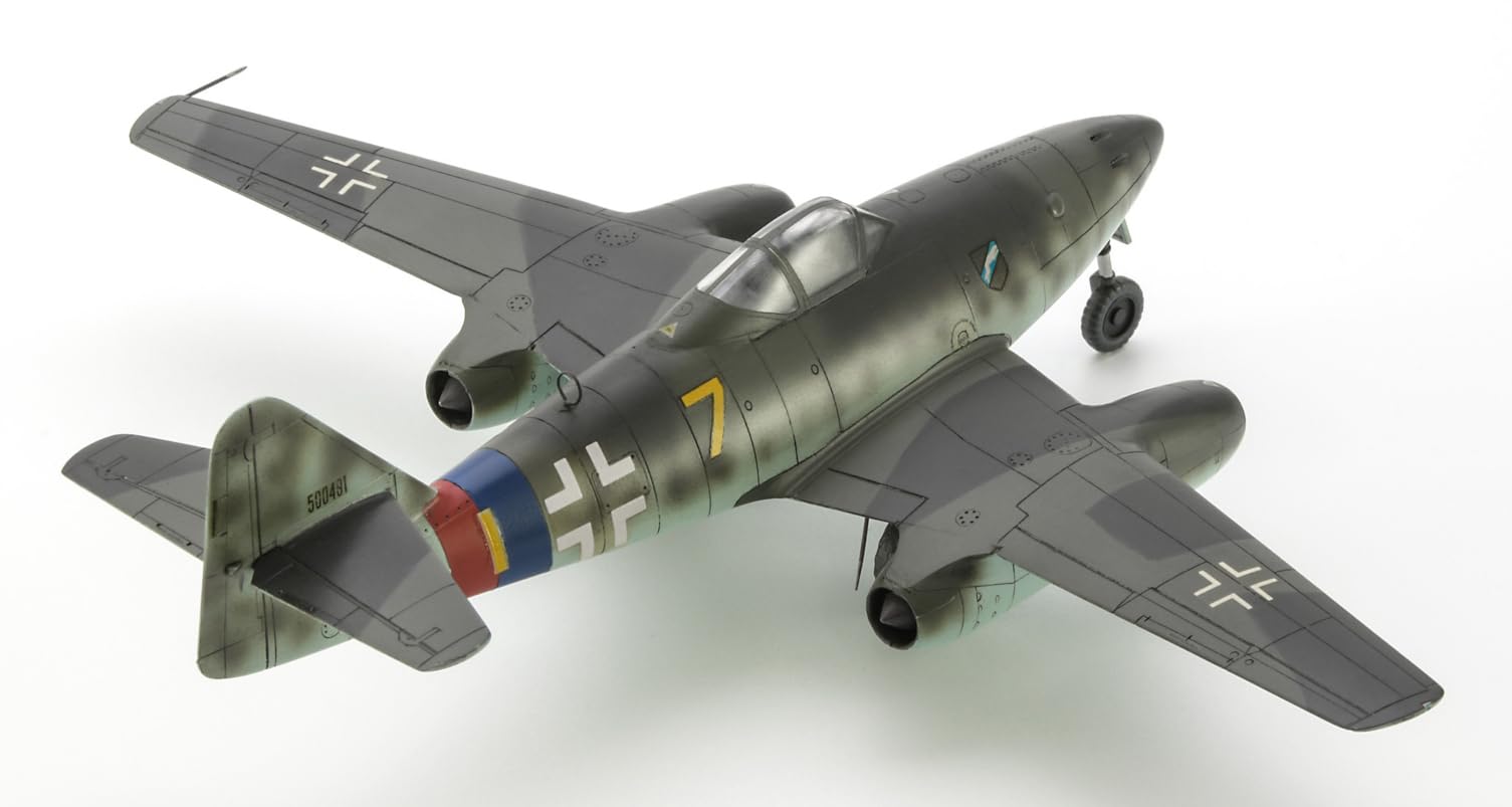 Amazon | ハセガワ(Hasegawa) 1/72 メッサーシュミット Me262A-1a “第7