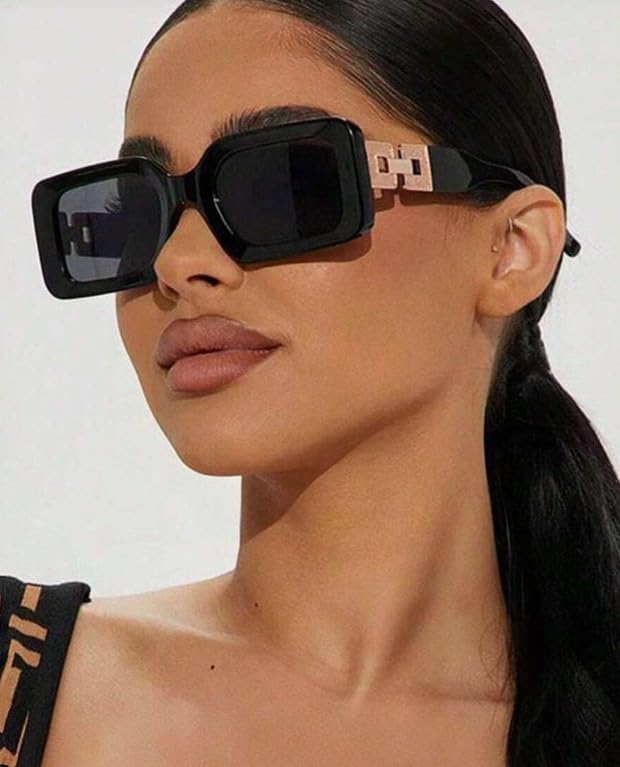 Fashionable Chain Link Temple Ladies Small Frame Chic Streetwear Glasses for Casual & Boho Look Womenswear2