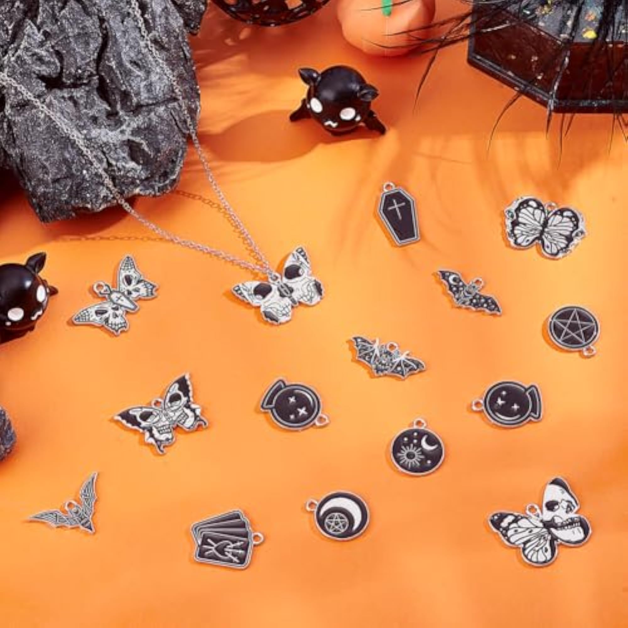 Gothic Charms Pendant for DIY Crafting, Vintage Style