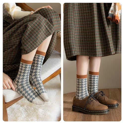Image of Wool Socks for Women Thick Knit Vintage Cute Floral Crew Socks | Soft and Breathable, Cute Floral Design
