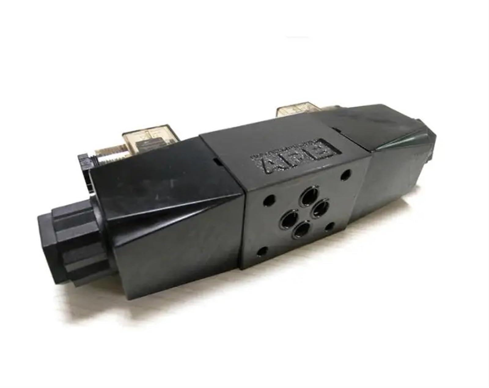 KSO-G02-2CP-30-CLE distributeur monobloc à haute tolérance thermique et commutation rapide