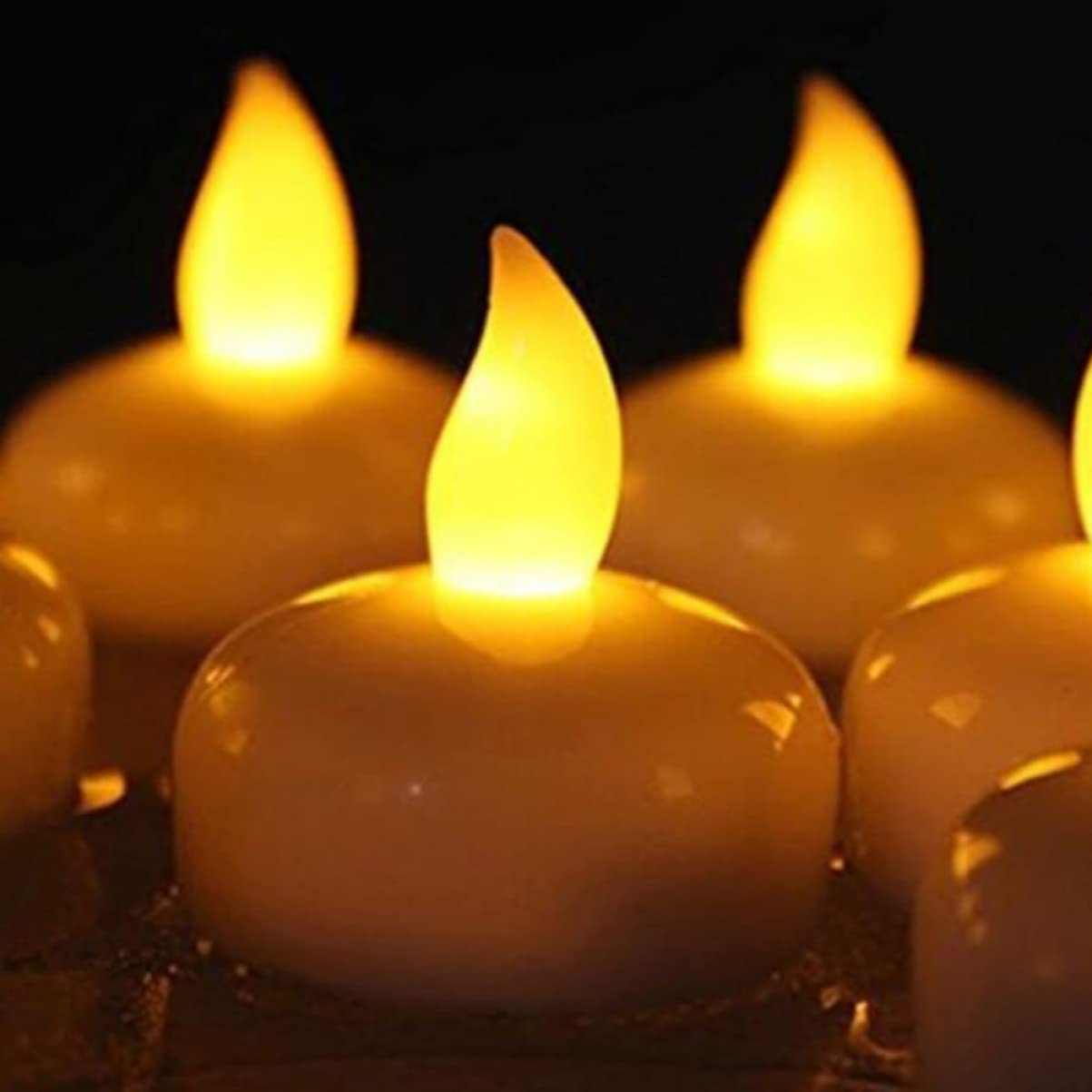 24 Piezas Velas Flotantes Impermeables de Luces LED Amarillas para Decoración de Bodas Velas de Té Electrónicas para Centros de Mesa