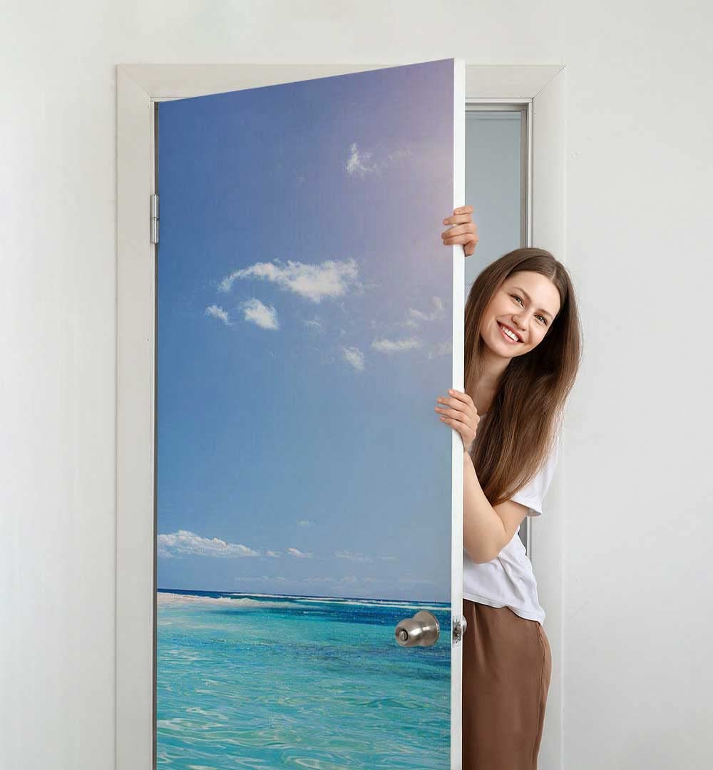 MyMaxxi Türtapete selbstklebend - Einteilige Türfolie 90x200 cm - Motiv: Urlaubsort mit Palmen und Strand Türklebefolie zum verschönern & bekleben der Tür - Türaufkleber aus Klebefolie