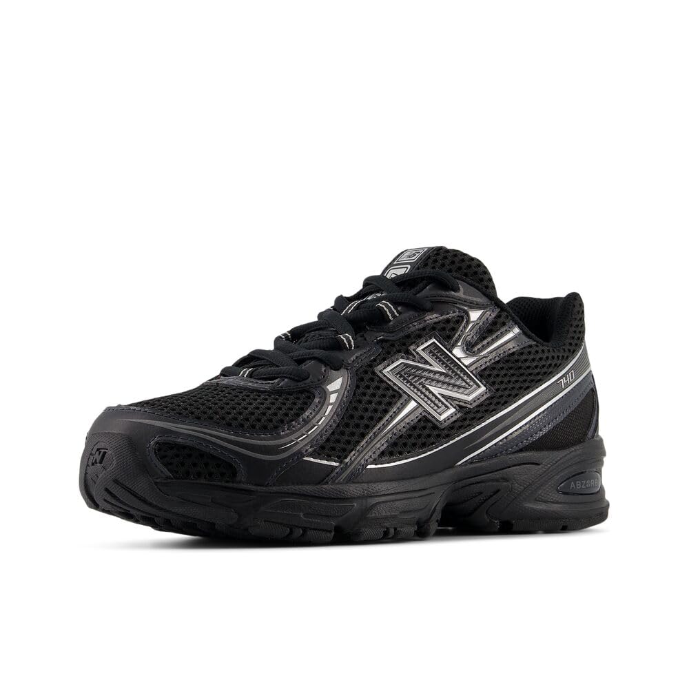 740 Unisex Shoes
