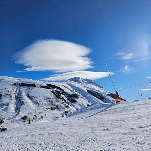 Derri&egrave;re Chez Vous &ndash; L&rsquo;altocumulus lenticularis