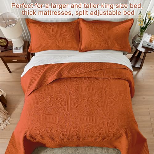 Image of Qucover Alaska King Bedspread, Extra Wide Oversized King Bedspread 132x 120, 3 Piece Soft Microfiber Lightweight Oversized King Quilts Set, Vintage Persian Pattern, Burnt Orange