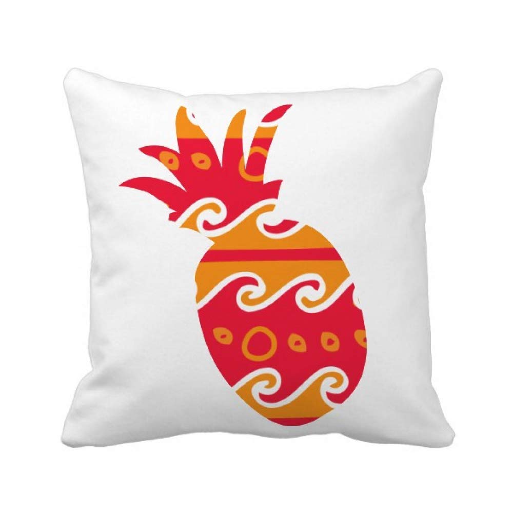 Coussin ananas Fire Wave Totems pour embellir un fauteuil de salon cosy