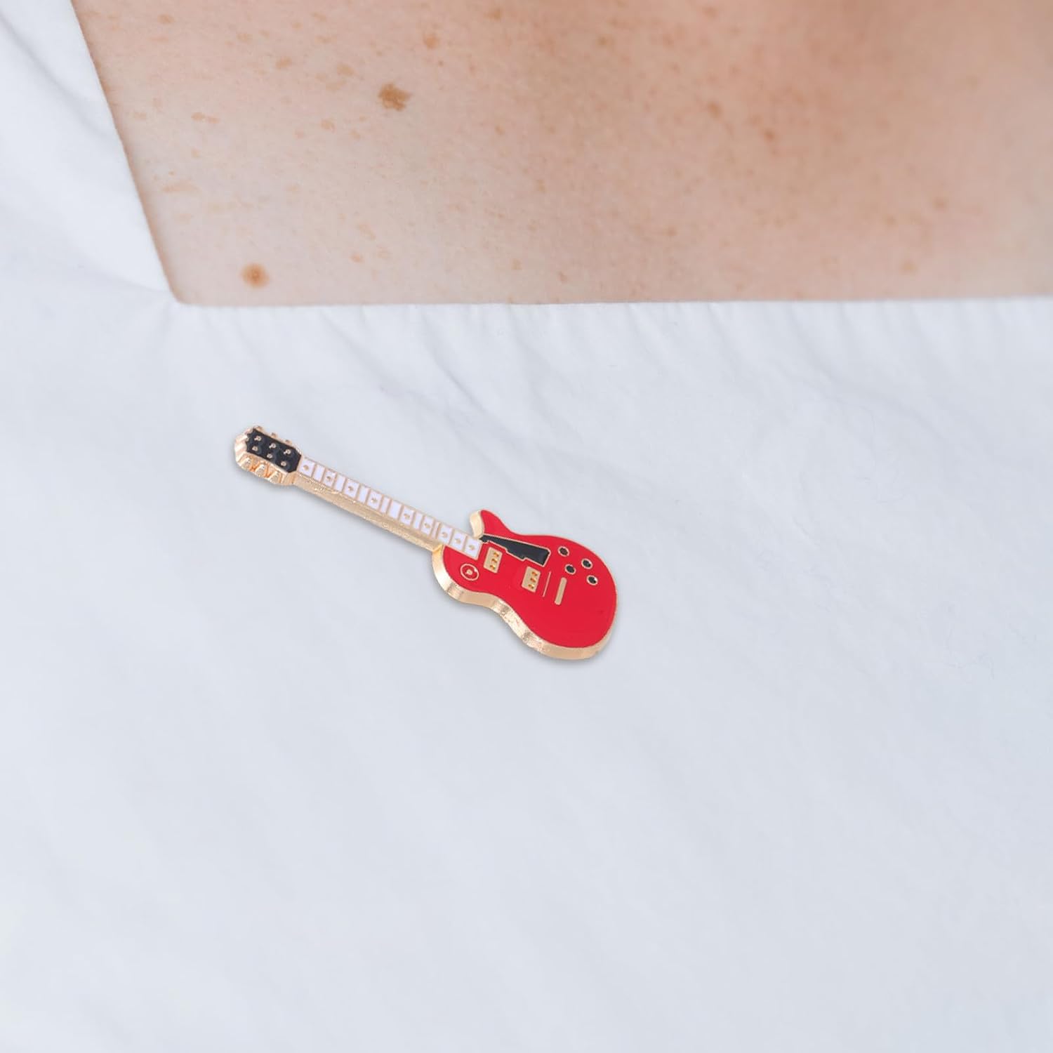 2pcs Vintage Guitar Brooch Pins Lightweight Alloy Red image 5